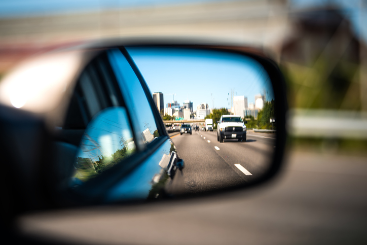 Changer miroir de rétroviseur permet de prolonger la durée de vie du rétroviseur complet