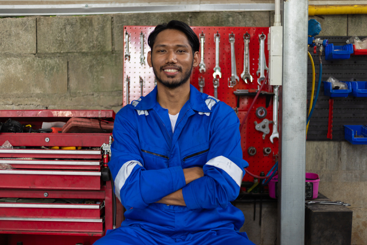 Étudiant au programme de DEP en Mécanique automobile